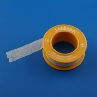 Leukopor hechtpleister papier 2,5cm x 5m